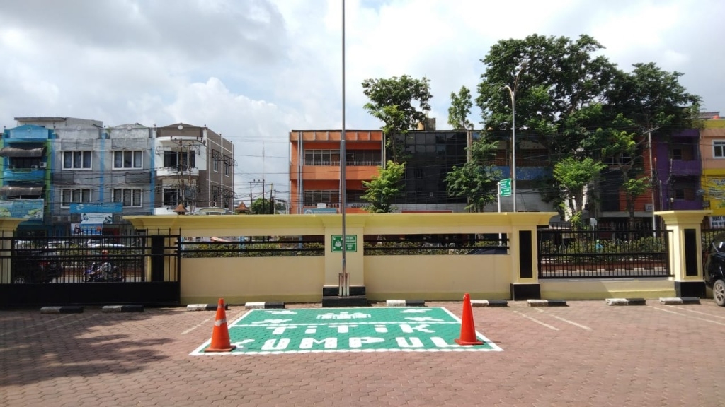 PARKIR TAMU