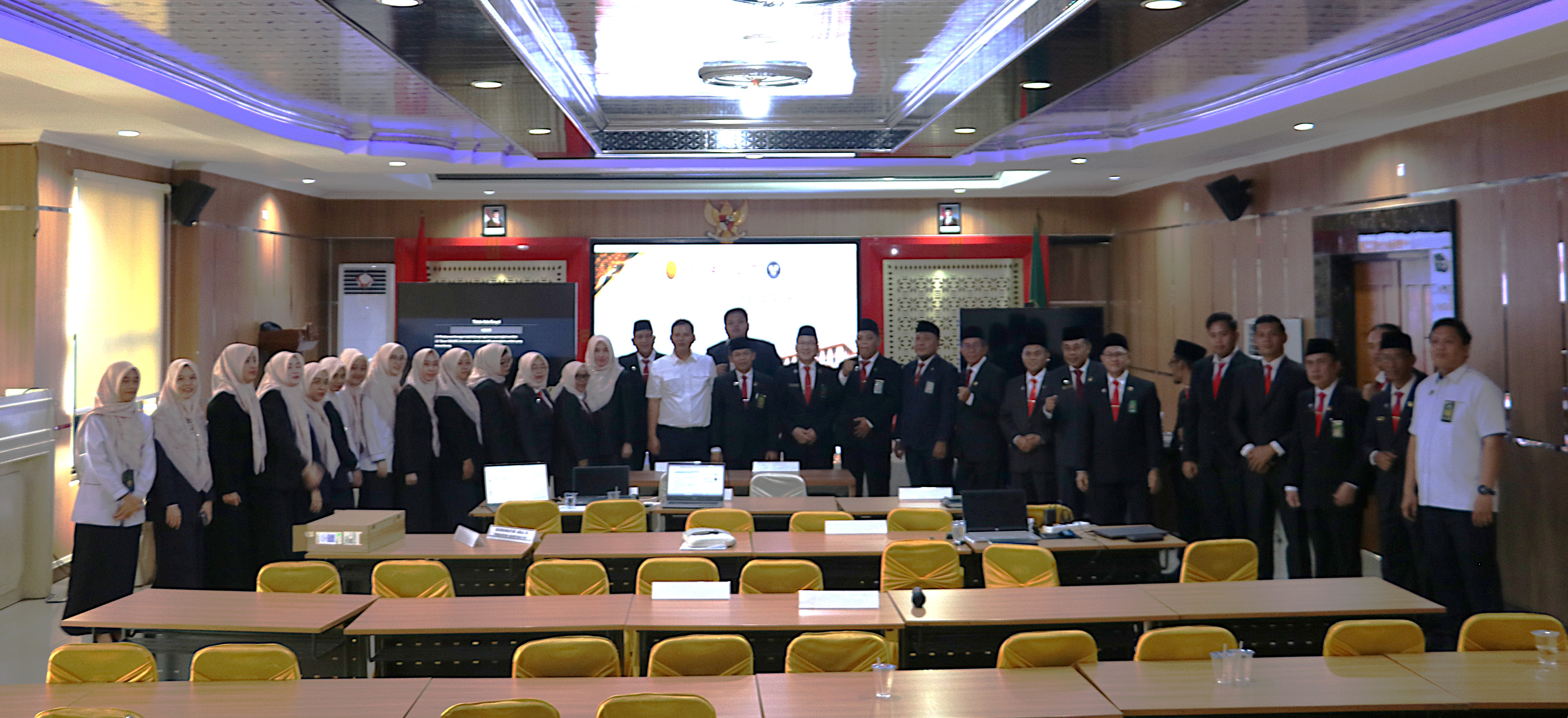 Foto bersama Desk Evaluation ZI PTA Palembang